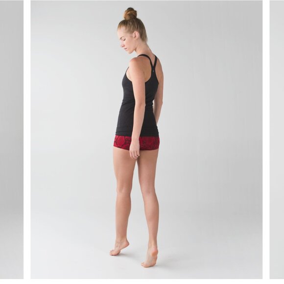 Lululemon Boogie Short (Roll Down) Ziggy Snake Red Tide Cranberry sz 6 - Picture 4 of 7